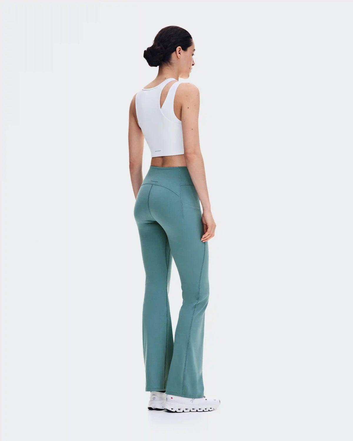 Studio Asymmetric Crop
